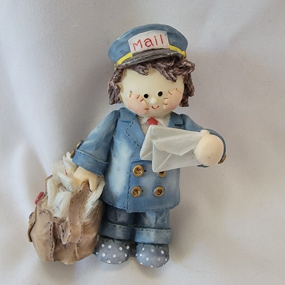 Vintage Cute As A Button Postal Worker Figurine by Enesco - Picture 1 of 7